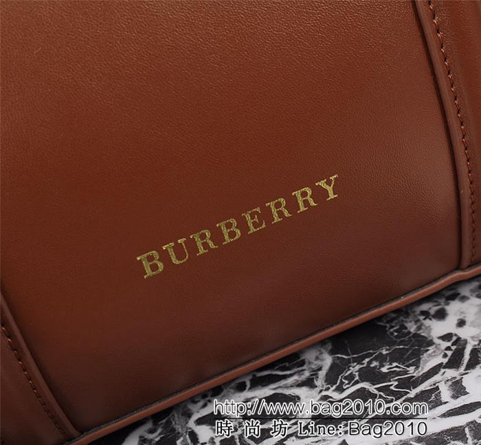 BURBERRY巴寶莉 經典款 巴寶莉專用格子布配臻選光滑小牛皮枕頭包 39141  Bhq1025